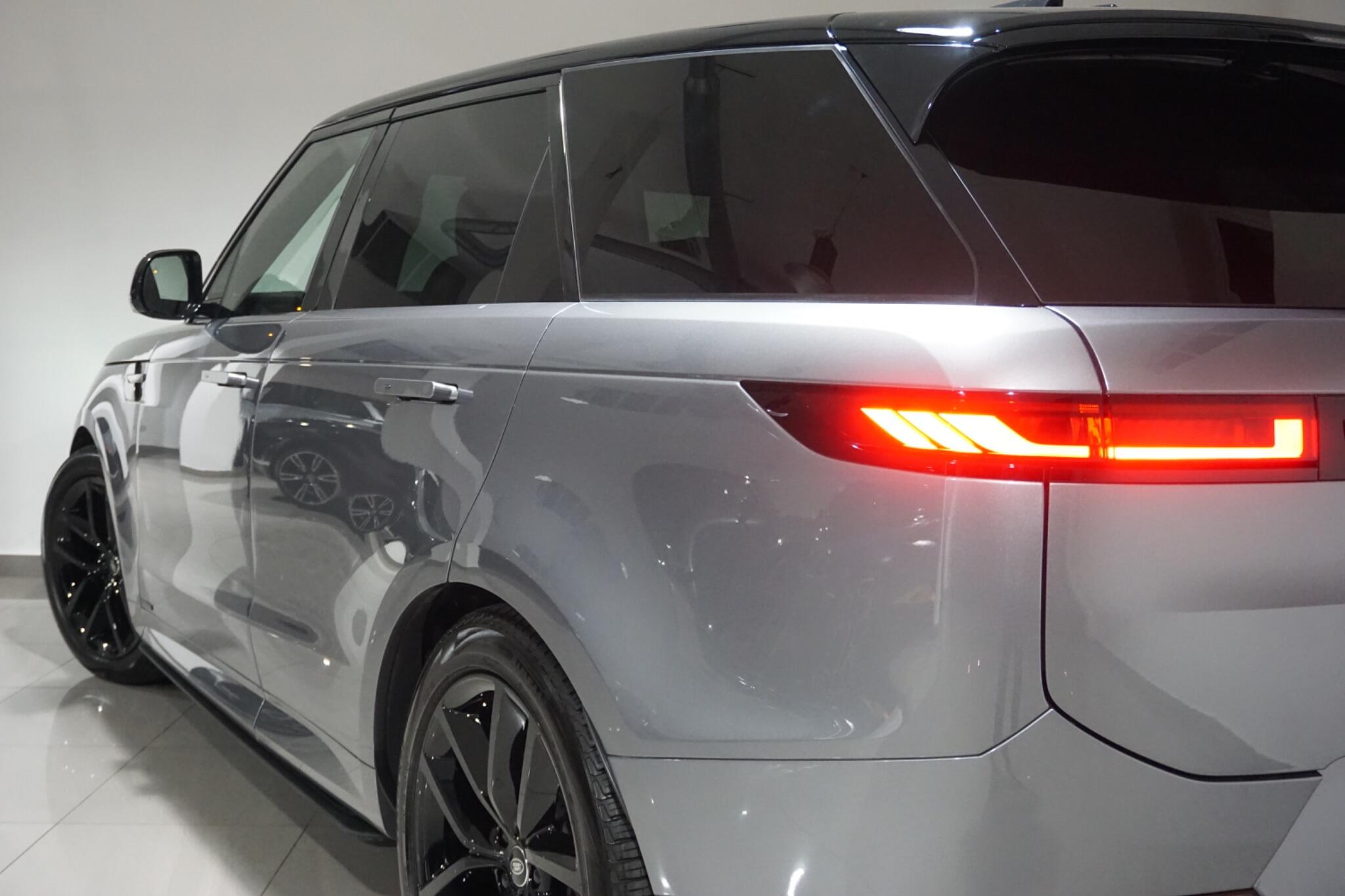 Land Rover Range Rover Sport 3.0 D300 MHEV Autobiography SUV 5dr Diesel Auto 4WD Euro 6 (s/s) (300 ps)